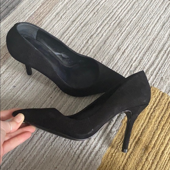 Black pumps - Picture 2 of 6